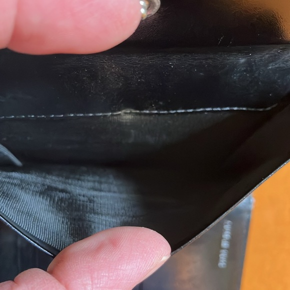 Vintage black wallet! 💋🖤❤️‍🔥 - Picture 8 of 15